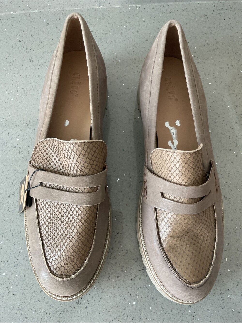 CREVO May Brushed Leather Loafer Taupe Size 10 Tread Heel stitching Fall NEW NWT